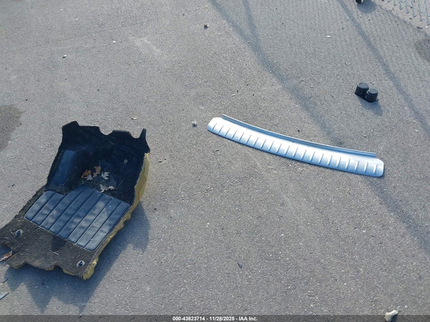 2004 Porsche Cayenne V6 VIN: WP1AA29P34LA22381 Lot: 43823714