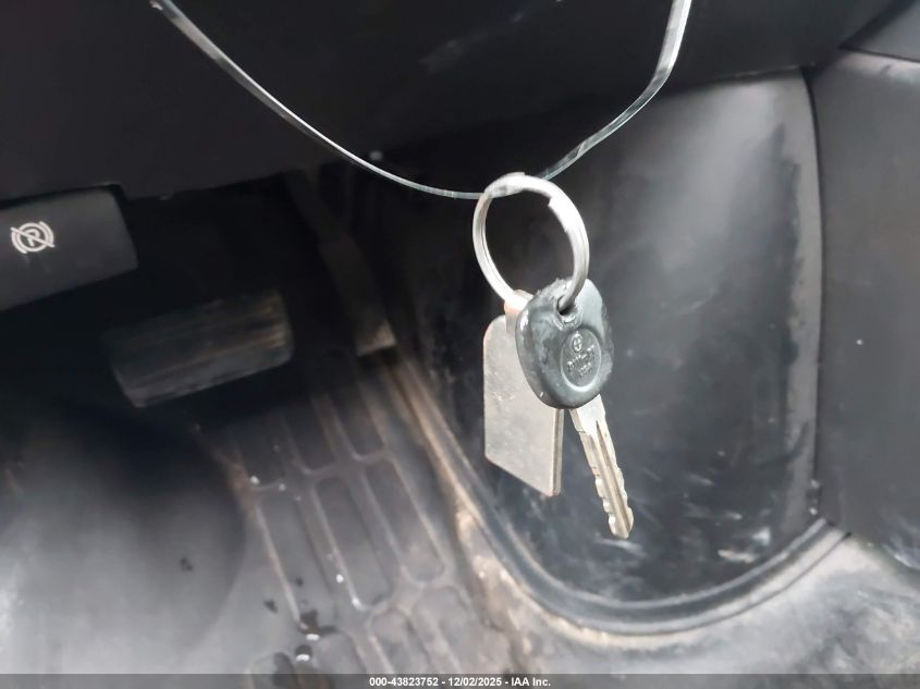 2008 Chevrolet Express Work Van VIN: 1GCFG15X581222637 Lot: 43823752