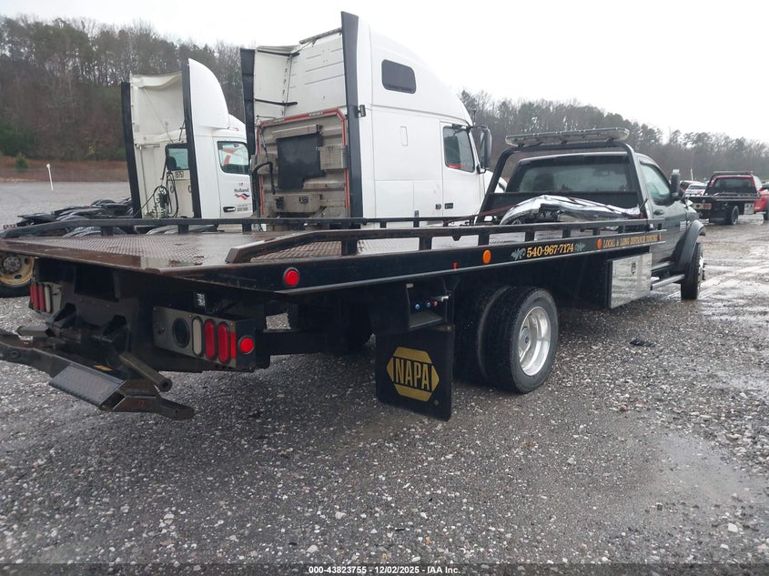 3C7WRNDLXFG519467 2015 RAM 5500 photo no. 4