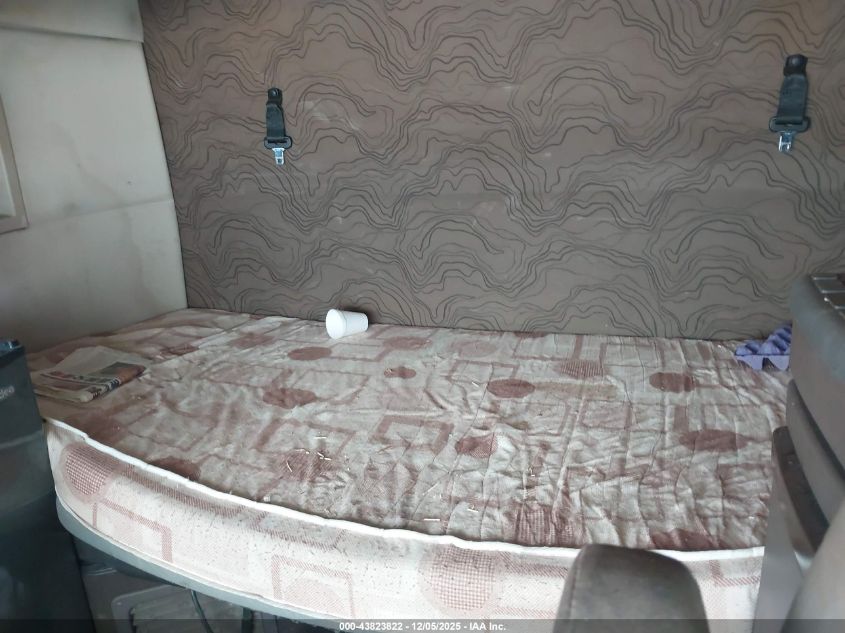 2016 Volvo Vn VIN: 4V4NC9EH3GN945509 Lot: 43823822