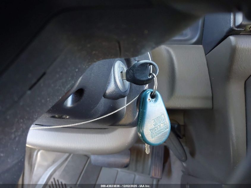 2001 Nissan Xterra Xe-V6 VIN: 5N1ED28T71C540123 Lot: 43823836