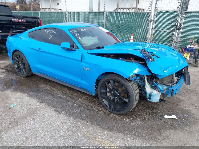 FORD MUSTANG GT