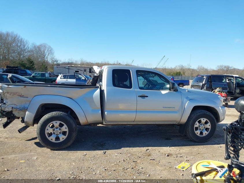 2005 Toyota Tacoma Base V6 VIN: 5TEUU42N25Z141956 Lot: 43823895
