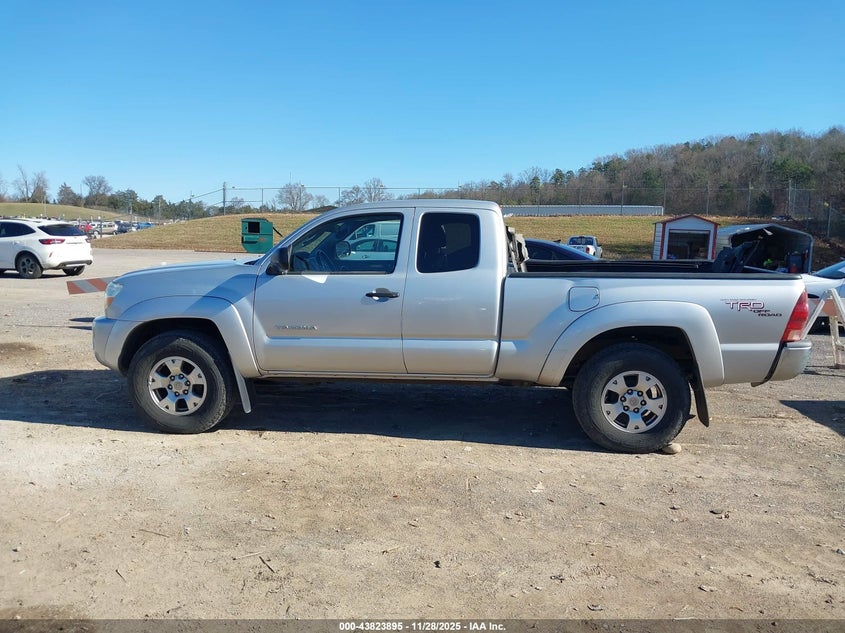 2005 Toyota Tacoma Base V6 VIN: 5TEUU42N25Z141956 Lot: 43823895