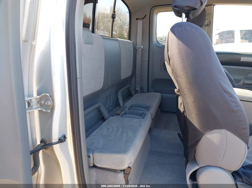 2005 Toyota Tacoma Base V6 VIN: 5TEUU42N25Z141956 Lot: 43823895