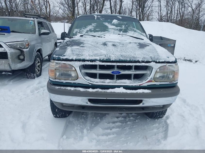 1996 Ford Explorer VIN: 1FMDU34X3TUB28272 Lot: 43824029