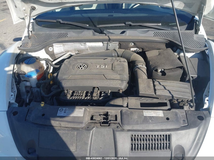 3VW517AT2HM804438 2017 VOLKSWAGEN BEETLE photo no. 10