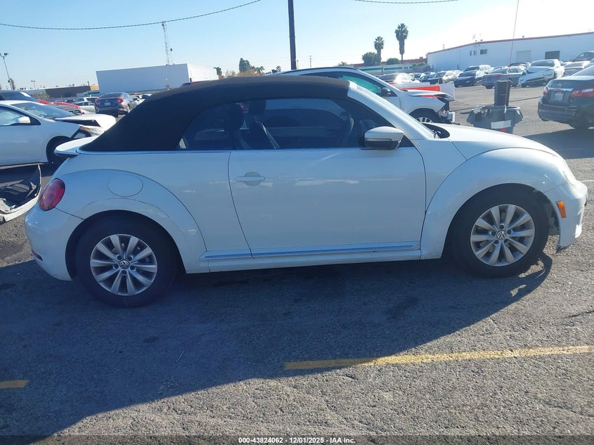 3VW517AT2HM804438 2017 VOLKSWAGEN BEETLE photo no. 13