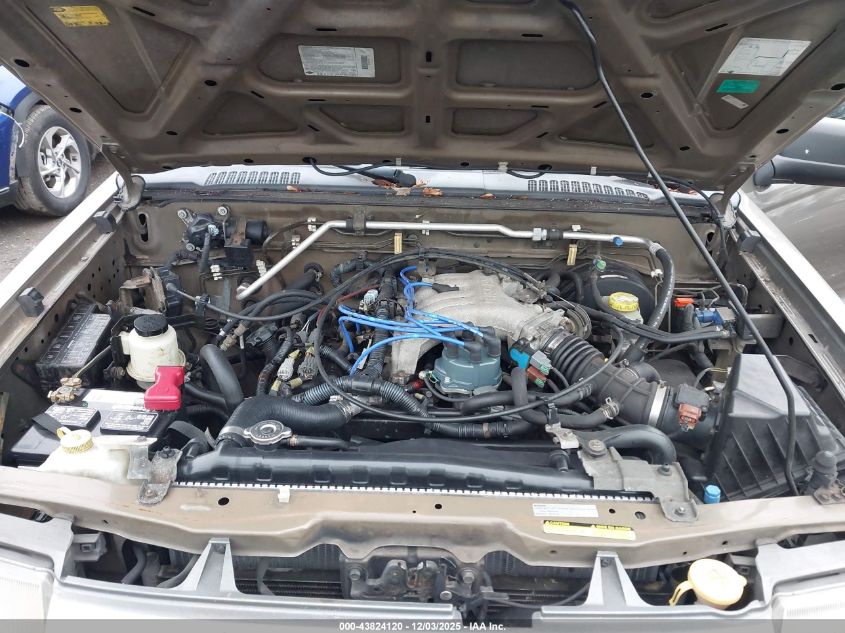 2001 Nissan Xterra Xe VIN: 5N1ED28Y81C518403 Lot: 43824120