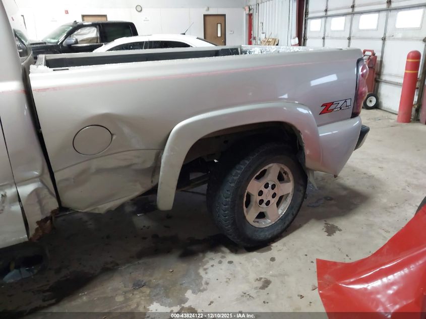 2005 Chevrolet Silverado 1500 Z71 VIN: 1GCEK19B25E247752 Lot: 43824122