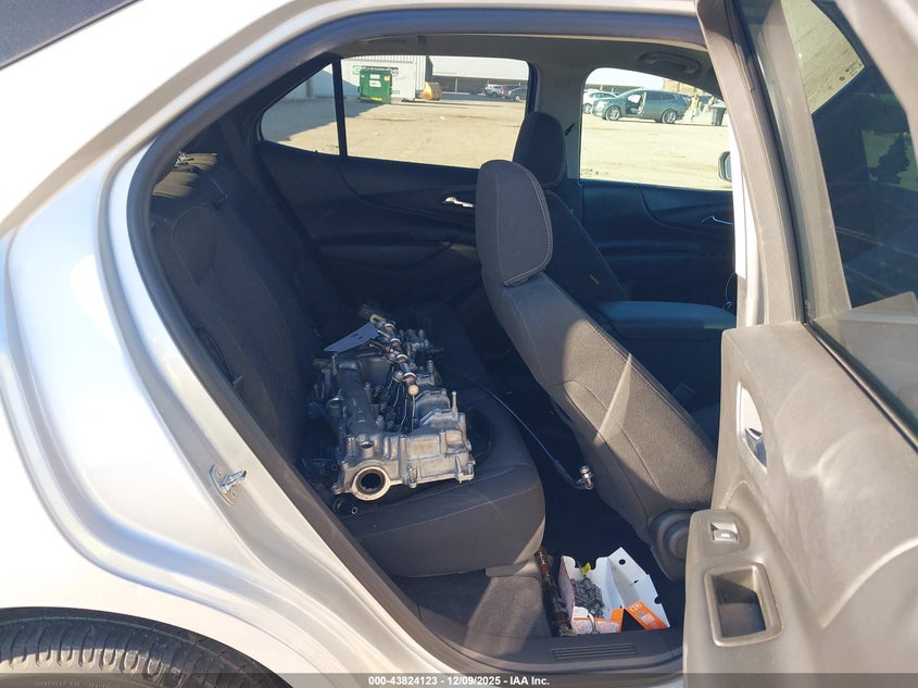 3GNAXKEV1KS577056 2019 CHEVROLET EQUINOX photo no. 8