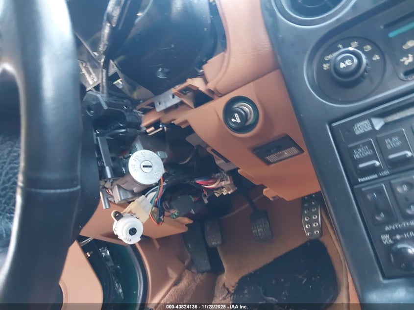 1991 Mazda Mx-5 Miata VIN: JM1NA3518M1231816 Lot: 43824136