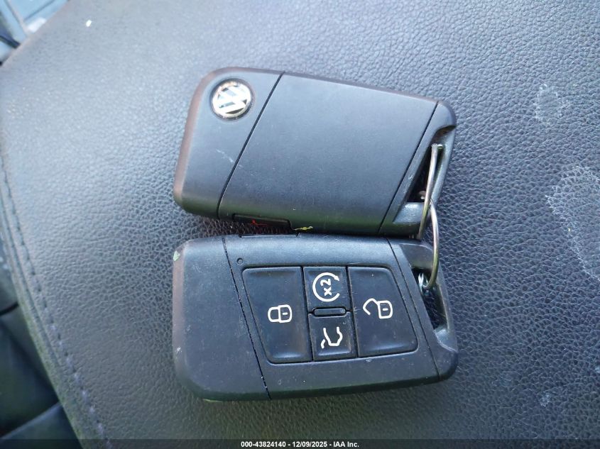 2018 Volkswagen Atlas 3.6L V6 Sel Premium VIN: 1V2NR2CA7JC502367 Lot: 43824140