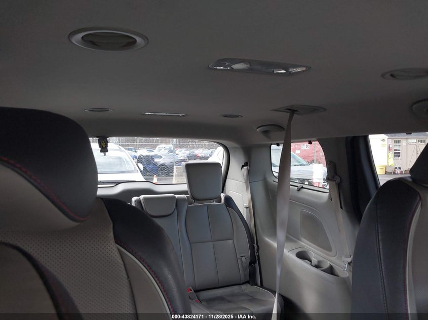 2018 Kia Sedona Lx VIN: KNDMB5C18J6359981 Lot: 43824171