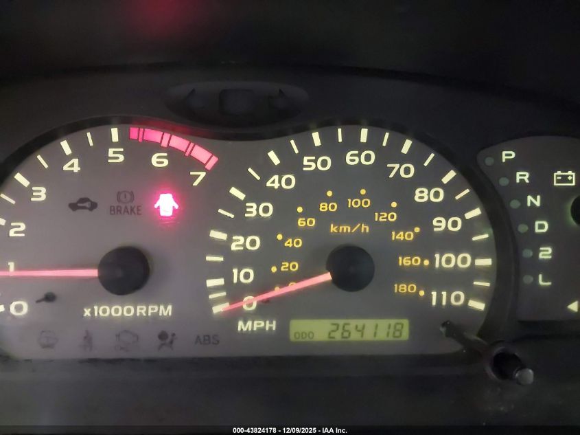 2002 Toyota Sequoia Sr5 V8 VIN: 5TDBT44A32S058517 Lot: 43824178