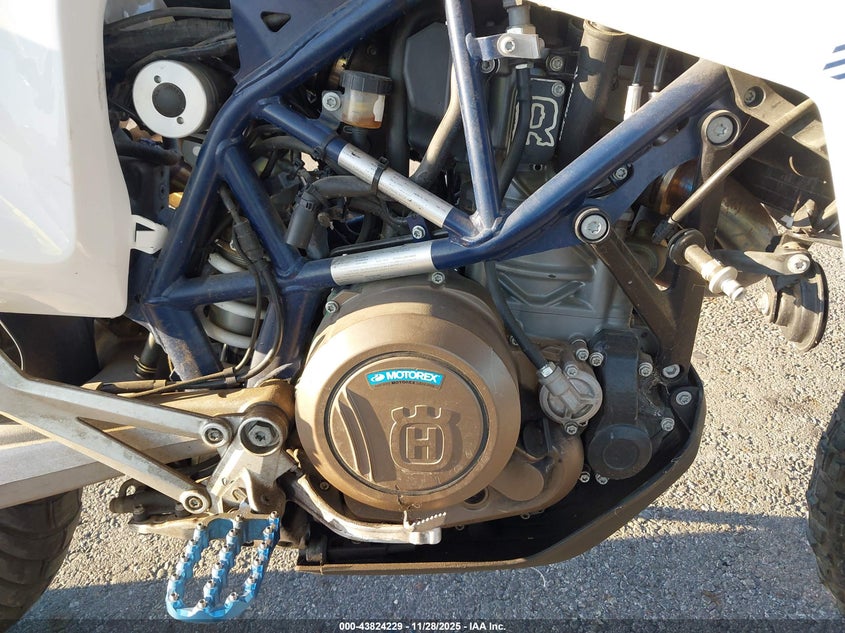 2020 Husqvarna 701 Enduro VIN: VBKUEV400LM787196 Lot: 43824229