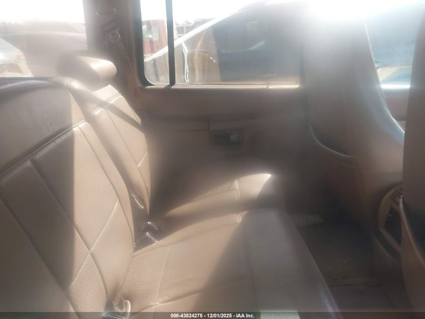 1997 Ford Explorer Eddie Bauer/Limited/Xl/Xlt VIN: 1FMDU32E1VUB09675 Lot: 43824275