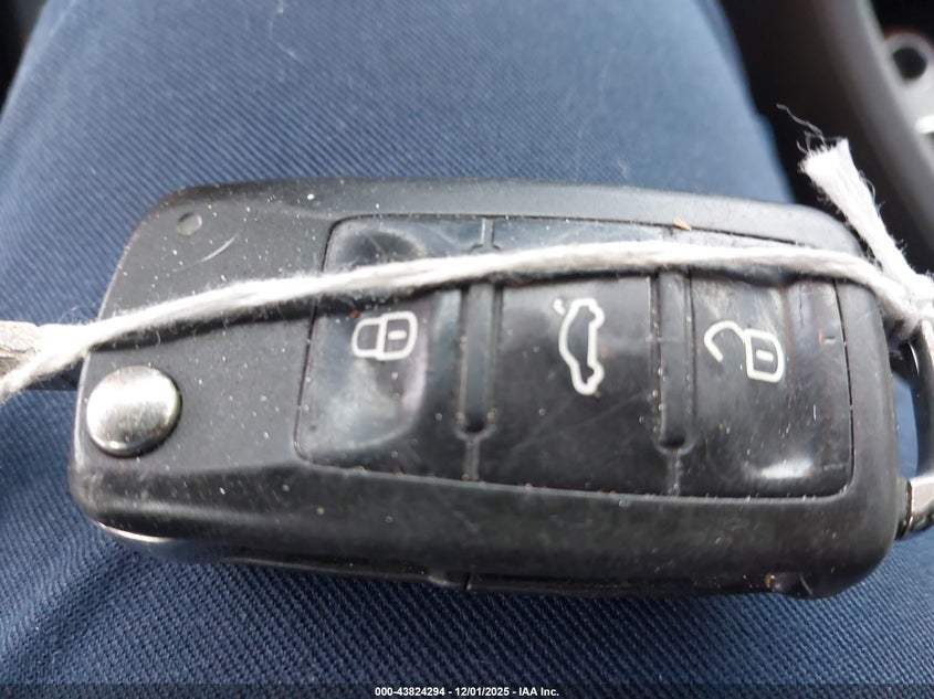 1VWBV7A36FC047985 2015 VOLKSWAGEN PASSAT photo no. 11