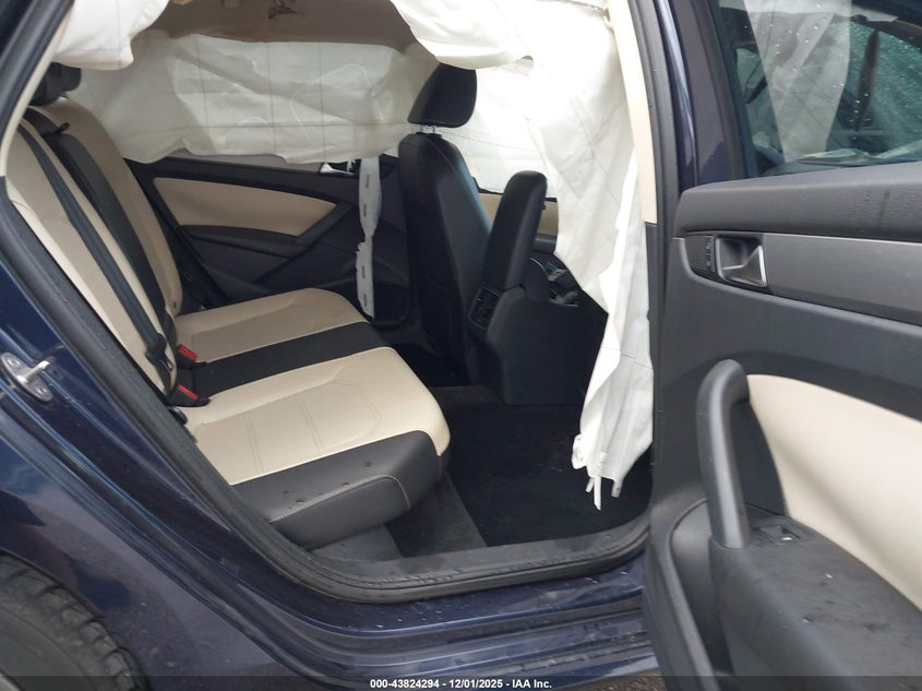 1VWBV7A36FC047985 2015 VOLKSWAGEN PASSAT photo no. 8