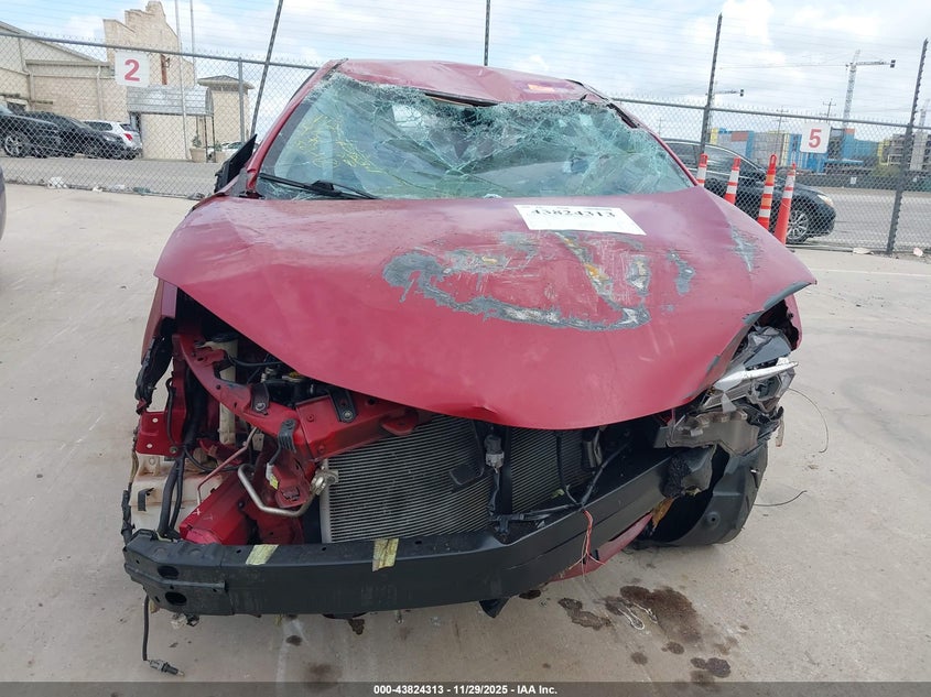 2019 Toyota Corolla Le VIN: 2T1BURHE1KC170152 Lot: 43824313