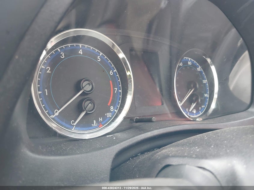 2019 Toyota Corolla Le VIN: 2T1BURHE1KC170152 Lot: 43824313