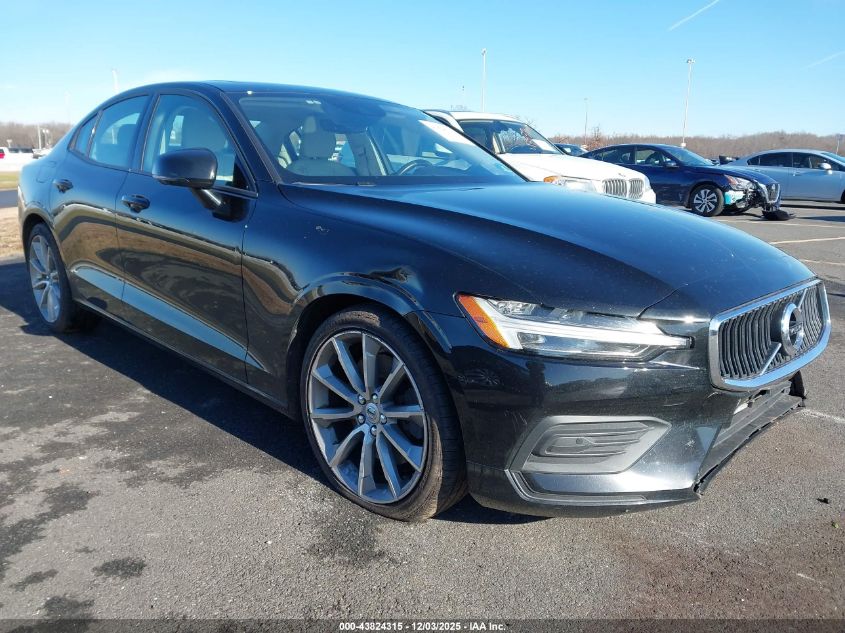 VOLVO S60 T6 MOMENTUM