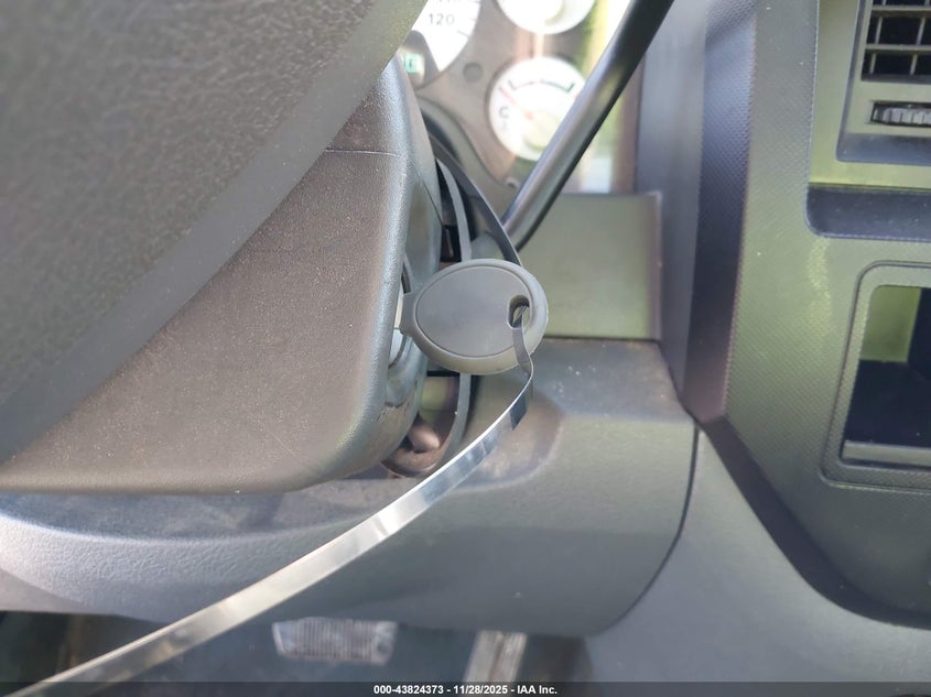 2008 Dodge Ram 1500 St/Sxt VIN: 1D7HA16K38J132115 Lot: 43824373