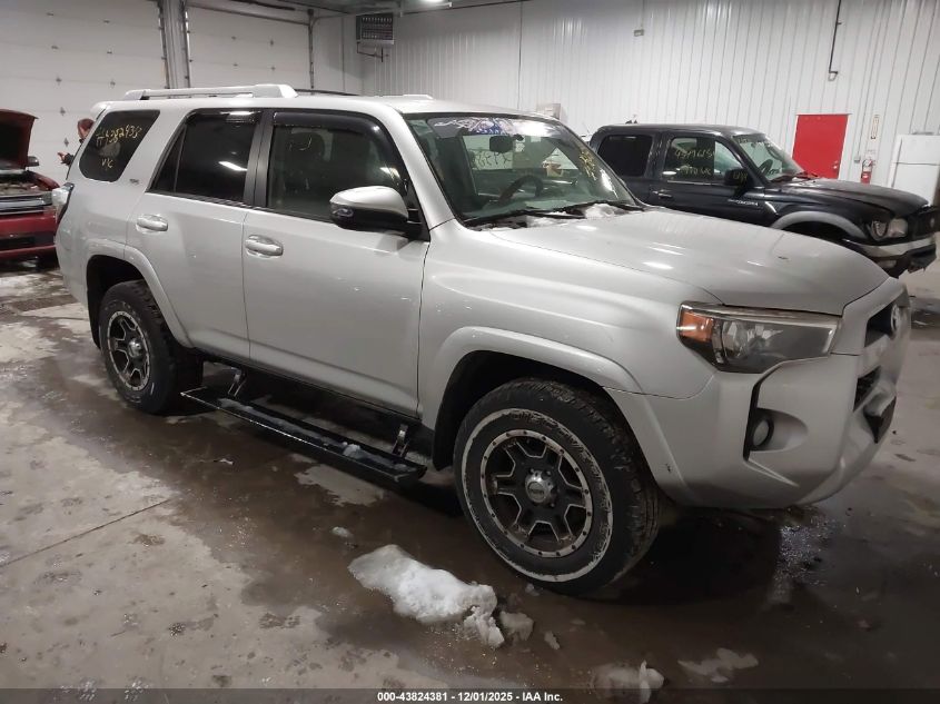 TOYOTA 4RUNNER SR5