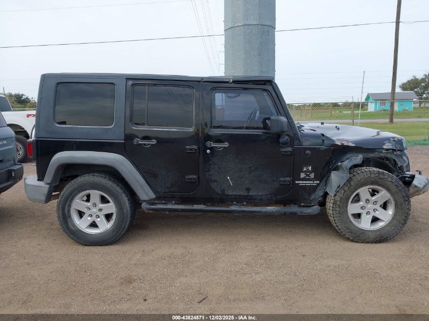 2008 Jeep Wrangler Unlimited X VIN: 1J4GA39198L646795 Lot: 43824571