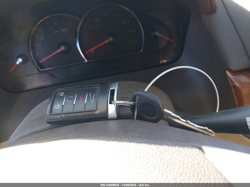 2009 Cadillac Srx V6 VIN: 1GYEE437190139360 Lot: 43824578