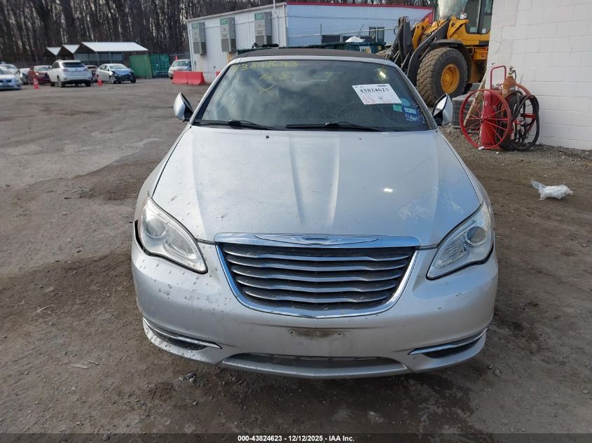 2011 Chrysler 200 Touring VIN: 1C3BC2EG4BN620541 Lot: 43824623