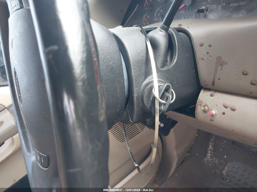 2000 Ford Super Duty F-250 Lariat/Xl/Xlt VIN: 1FTNW21F6YEE24445 Lot: 43824637