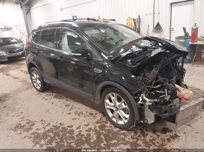 FORD ESCAPE TITANIUM