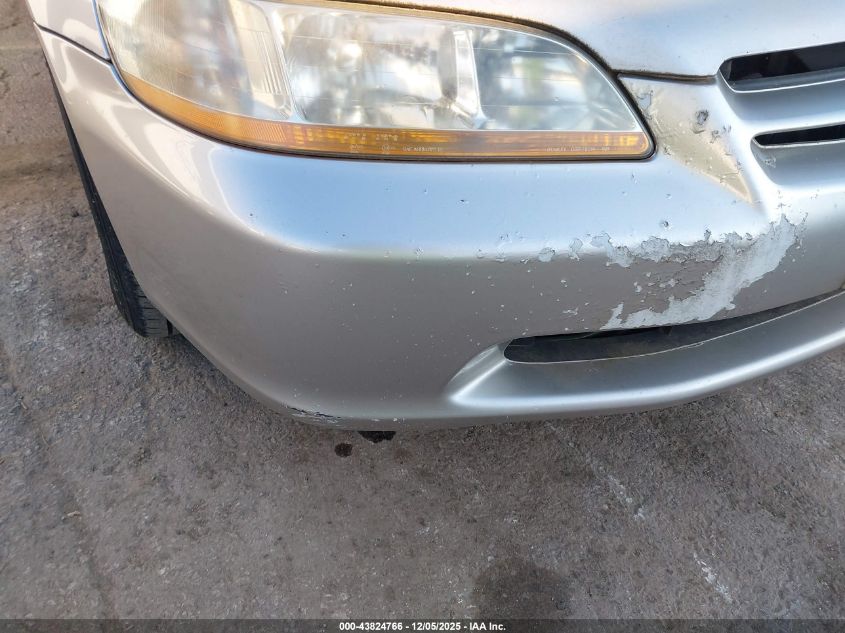 1998 Honda Accord Lx V6 VIN: 1HGCG1643WA039095 Lot: 43824766