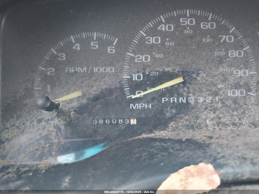 1999 Chevrolet Suburban 1500 Lt VIN: 3GNFK16R5XG241033 Lot: 43824779