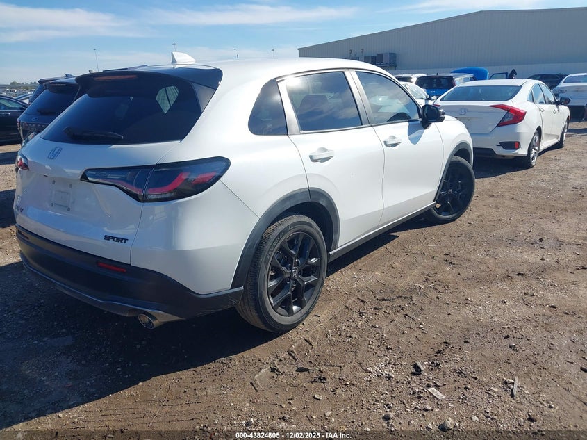 3CZRZ1H51PM705880 2023 HONDA HR-V photo no. 4