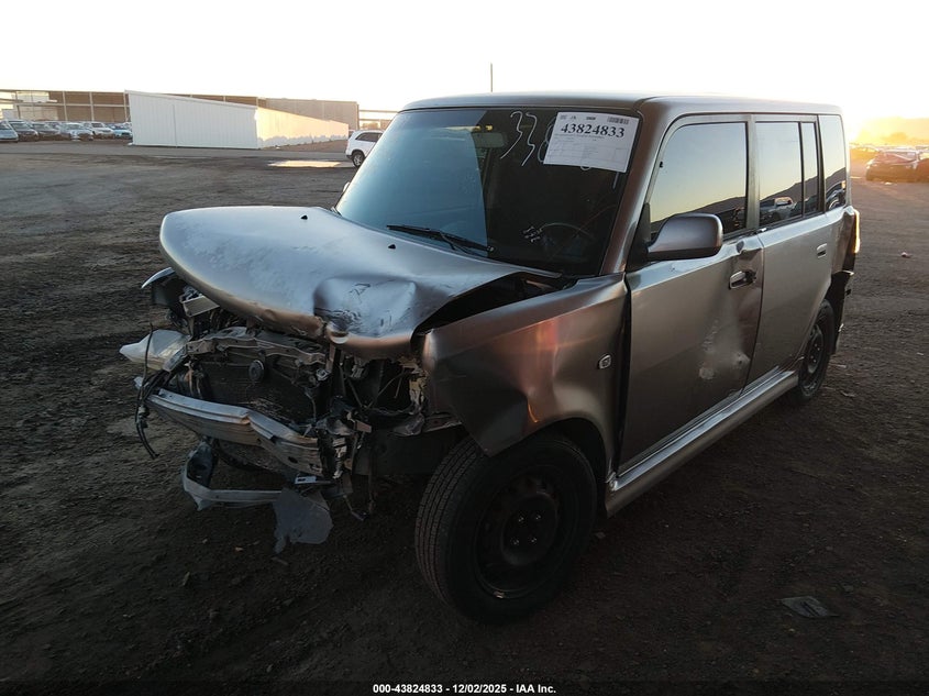 JTLKT334964104458 2006 SCION XB photo no. 2