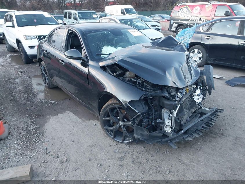ALFA ROMEO GIULIA AWD