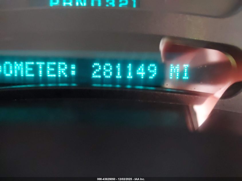 2005 Chevrolet Tahoe Ls VIN: 1GNEC13V55R185764 Lot: 43825050