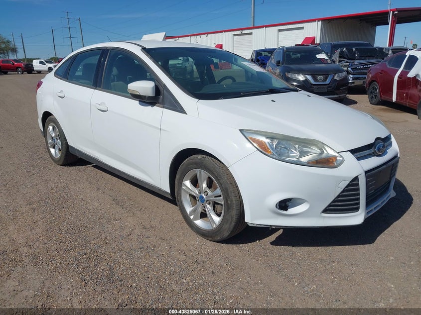 Vin: 1fadp3f2xdl358935, lot: 44320556, ford focus se 2013 img_1
