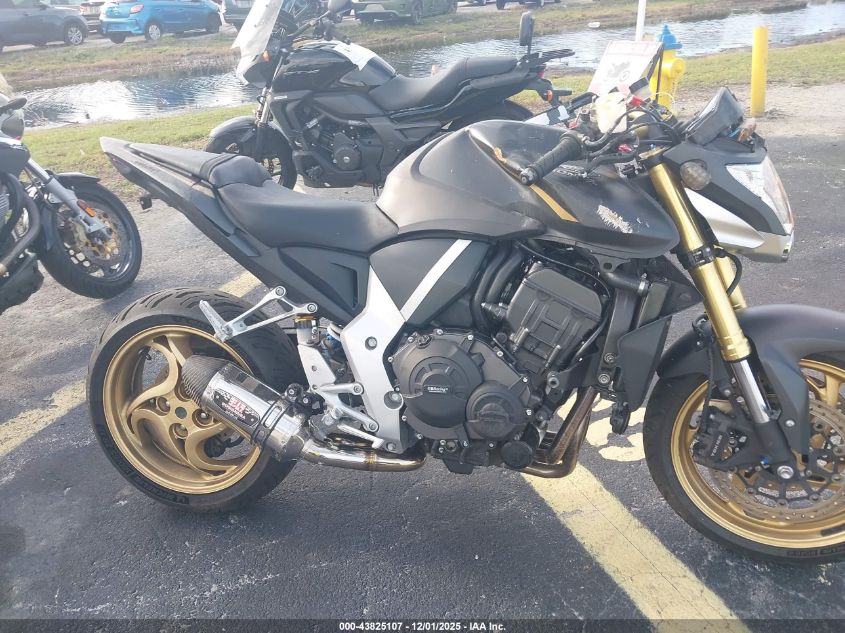 ZDCSC6012EF215047 2014 HONDA CB photo no. 15