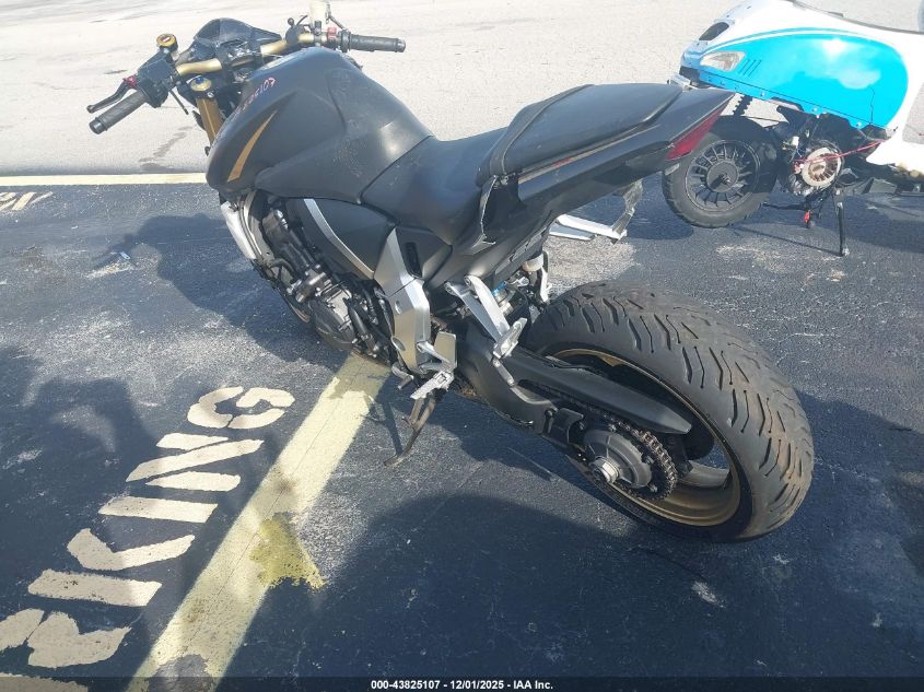 ZDCSC6012EF215047 2014 HONDA CB photo no. 3