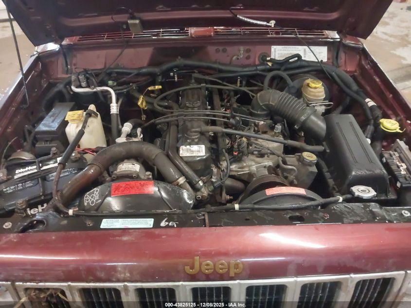 2000 Jeep Cherokee Limited VIN: 1J4FF68SXYL135329 Lot: 43825125