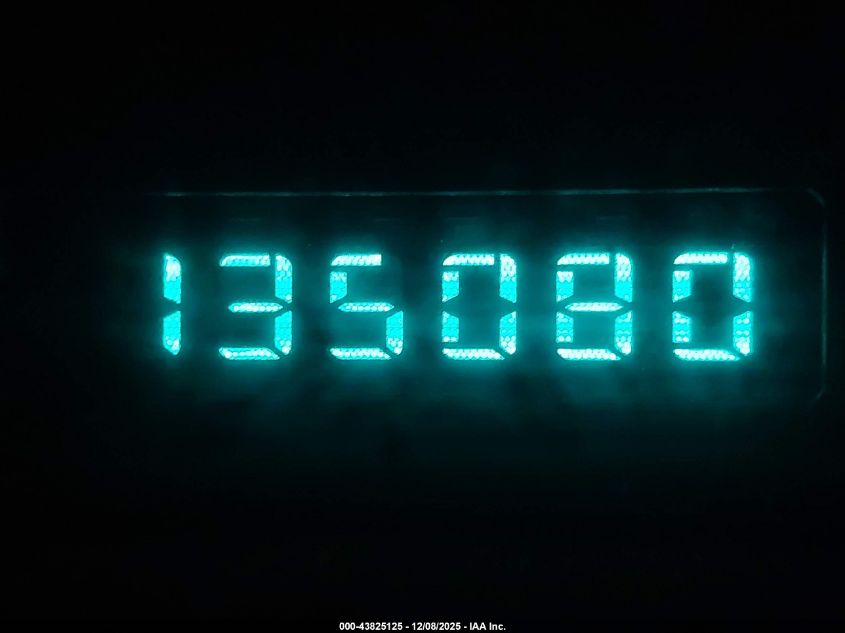 2000 Jeep Cherokee Limited VIN: 1J4FF68SXYL135329 Lot: 43825125