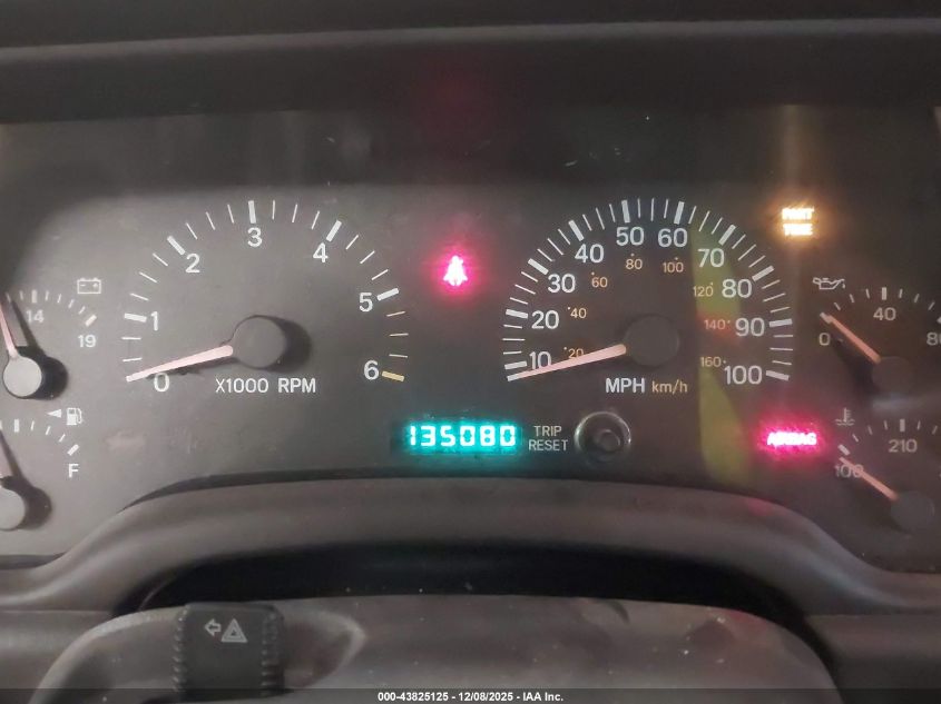 2000 Jeep Cherokee Limited VIN: 1J4FF68SXYL135329 Lot: 43825125