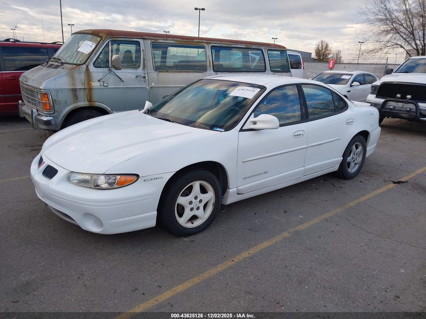 1G2WP52K9WF271277 1998 PONTIAC GRAND PRIX photo no. 2