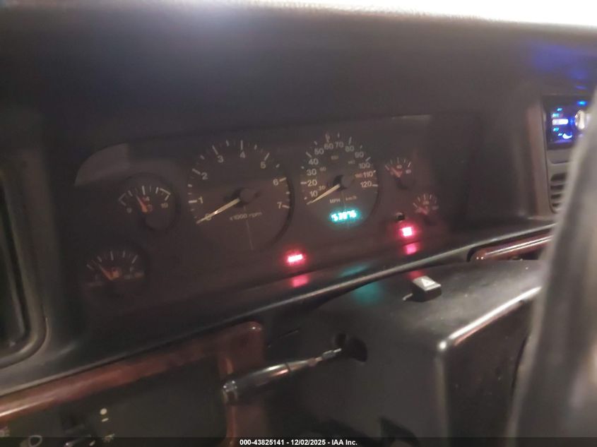 1996 Jeep Grand Cherokee Laredo VIN: 1J4GZ58S7TC194255 Lot: 43825141