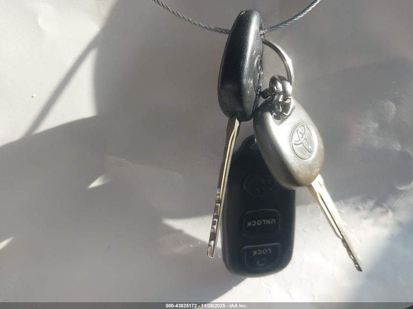 2005 Toyota Corolla Le VIN: 1NXBR30E65Z369095 Lot: 43825172