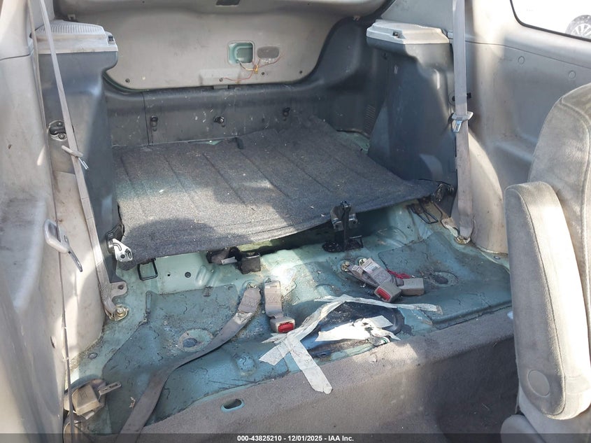 KMHCG35C95U324329 2005 HYUNDAI ACCENT photo no. 8