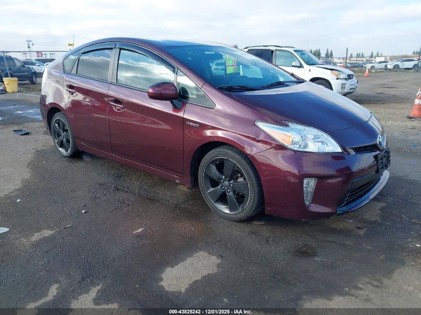 TOYOTA PRIUS THREE SE